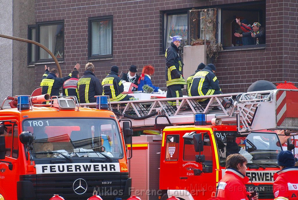 Feuerwehr Rettungsdienst Koelner Rosenmontagszug 2010 P054.JPG